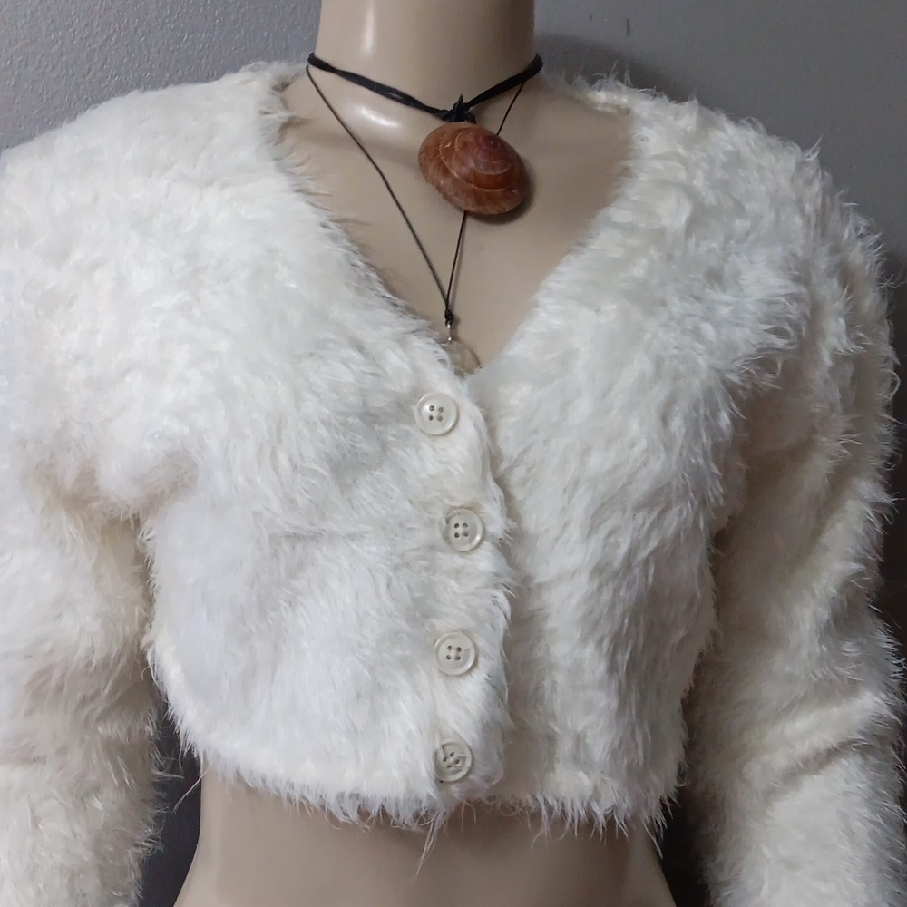 Fuzzy Crop NWOT off white button-up Cardigan - Picture 3 of 5